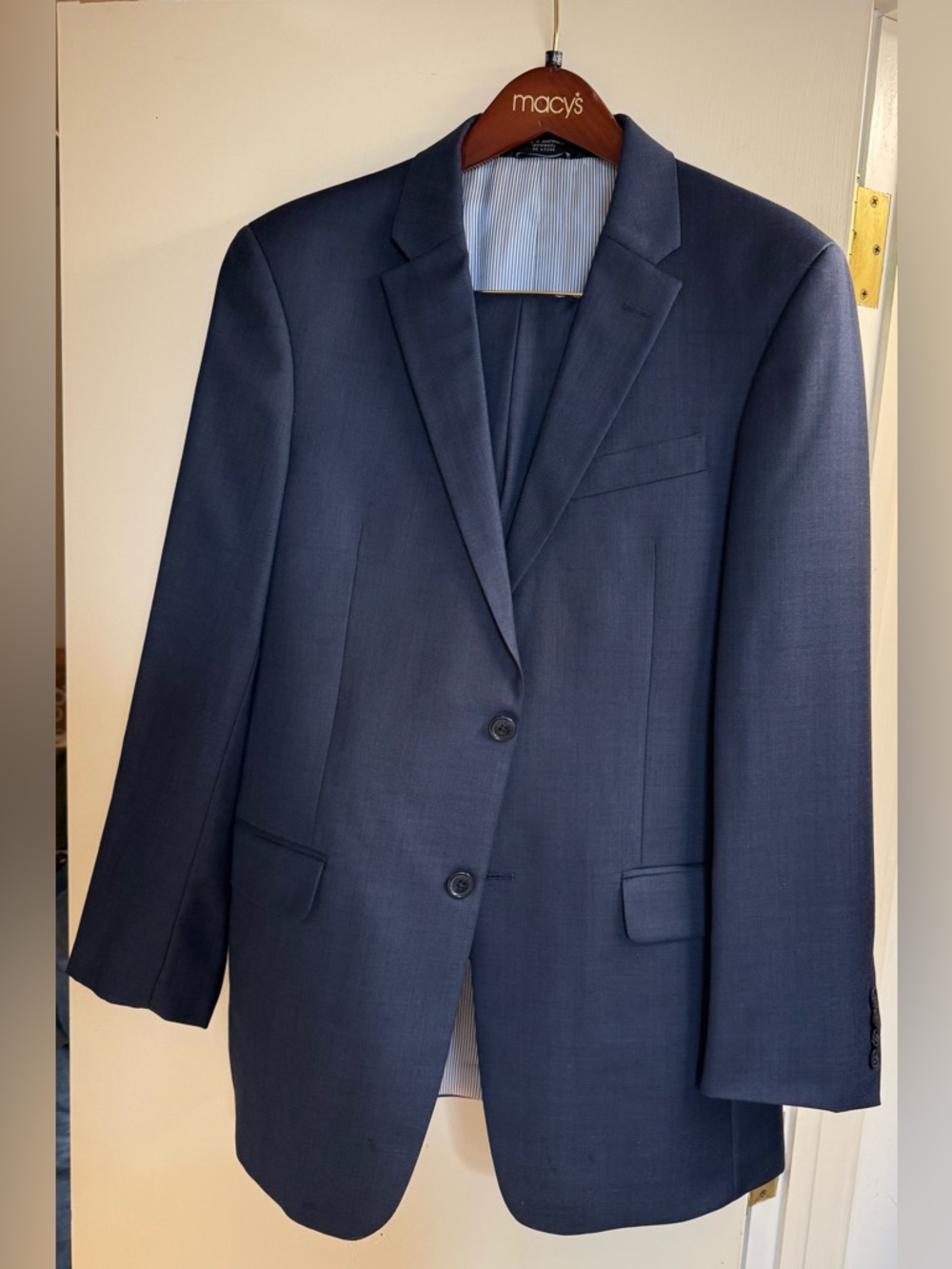 Tommy Hilfiger Men's Navy Blue WoolTwo-Button Suit